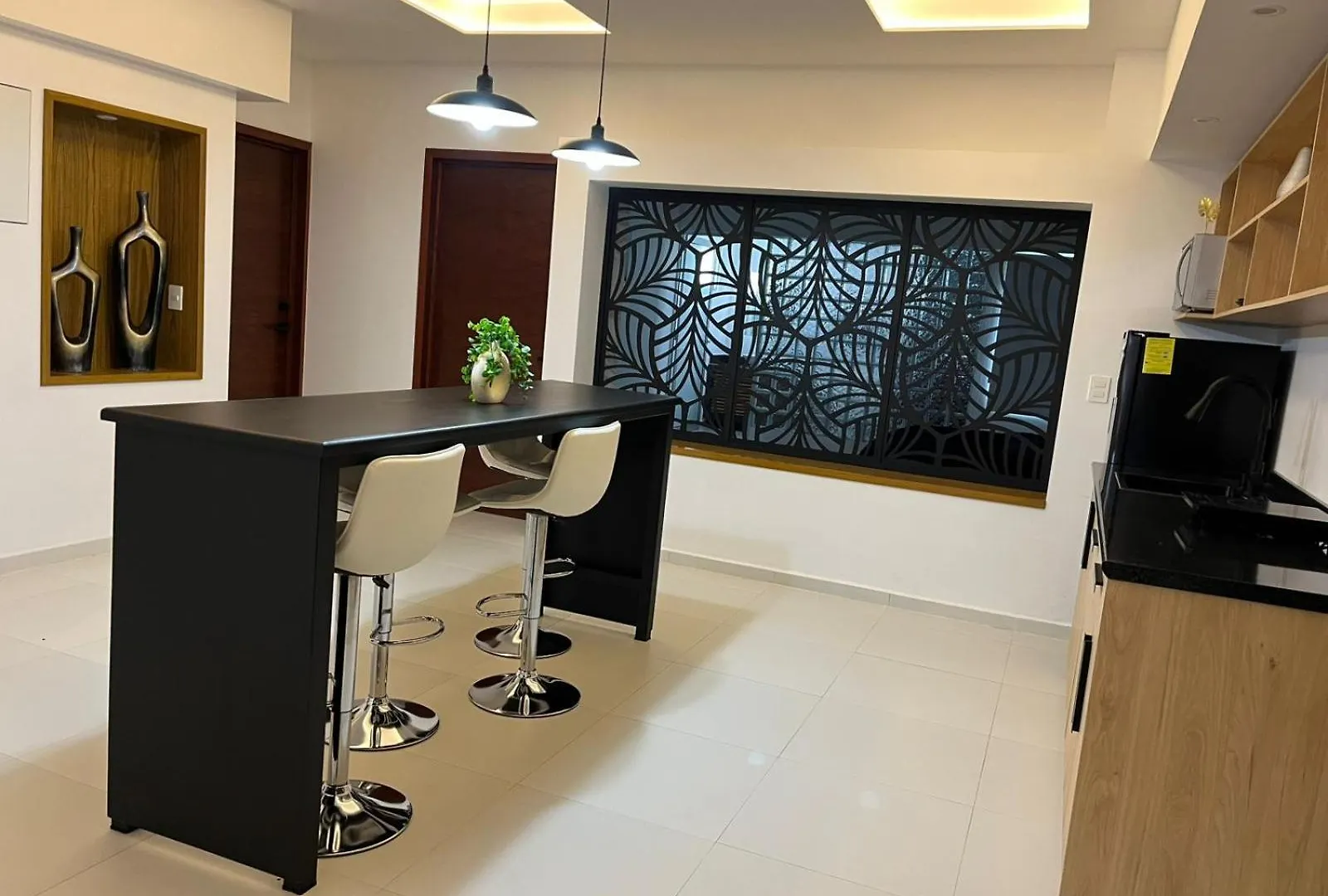 Apartment Black & White Lock Off Room Playa del Carmen